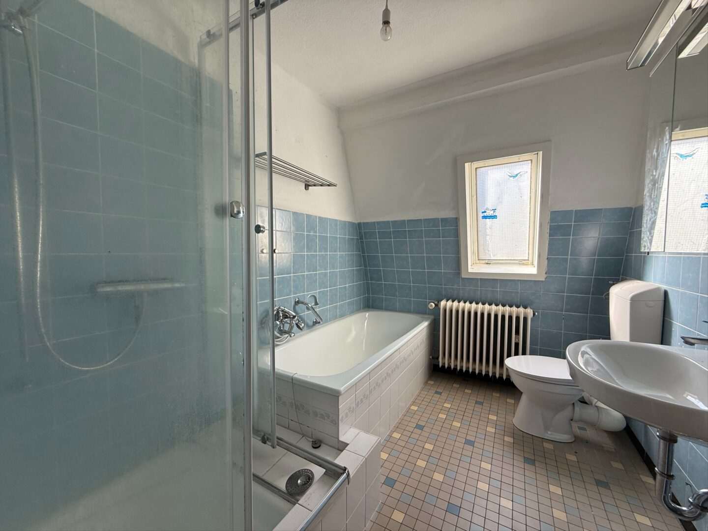 Badezimmer 1. OG
