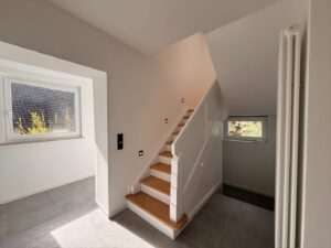 EG Treppenaufgang zu 1.OG