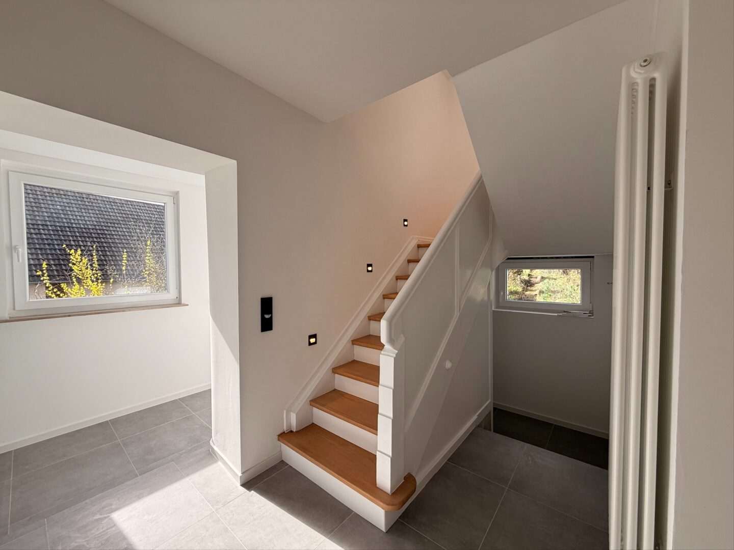 EG Treppenaufgang zu 1.OG