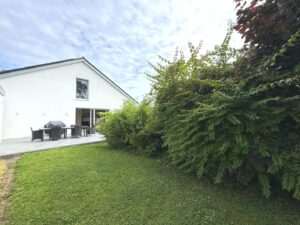 Garten mit Terrasse