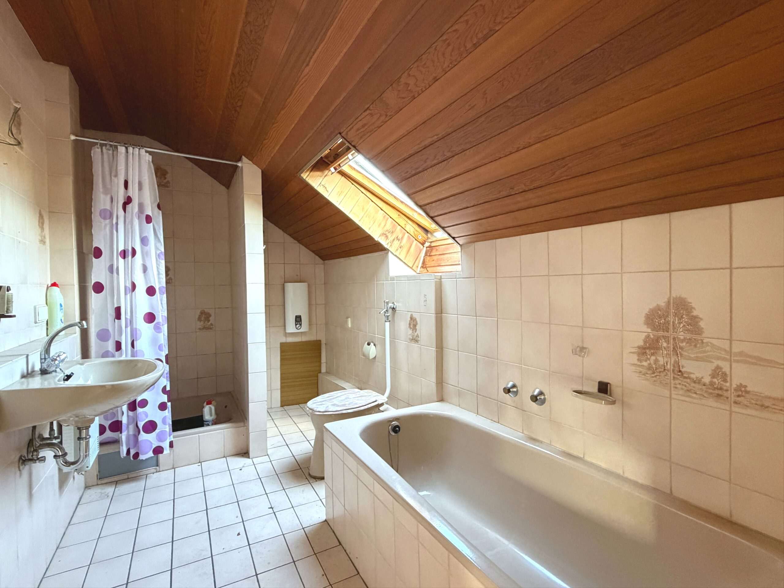 Badezimmer 1.OG
